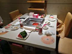 -海底捞火锅鲜切牛肉主题店(长寿路店)