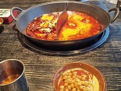 -冯校长老火锅(中联广场店)
