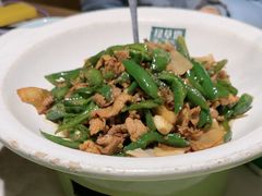 -绿草地·湘菜(酃湖师院店)