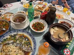 -梁家大院•农家菜(昆山会展中心店)