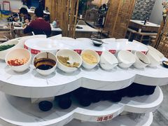 自助调料区-屋头串串(新街里店)