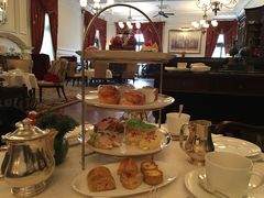 红丝绒下午茶-Salon de Ville浦江汇(上海外滩华尔道夫酒店店)