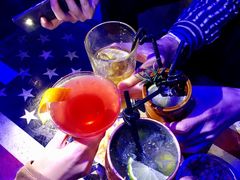 -Mx.cocktail bar