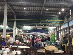 大堂-四川小胡子海鲜(丁村万人海鲜广场店)