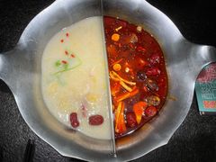 -湊湊火锅·茶憩(打浦桥日月光店)