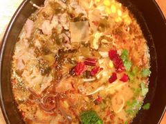 老坛酸菜牛肉米-云味馆·云南菜·云南米线(同泰时代广场店)