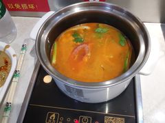 番茄锅底-百品聚旋转火锅(万德庄店)