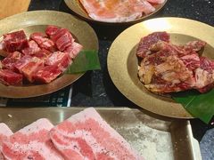 -韩烧牛中牛·甄选黑牛烤肉(黑金店)