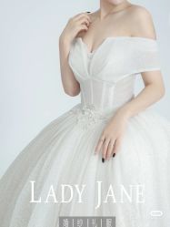 -Lady  Jane高端婚纱礼服馆