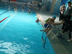 -阳光国际游泳培训基地