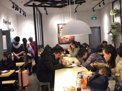 大堂-吉祥馄饨(虹桥火车站店)