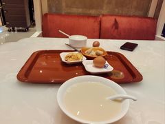 -白金汉爵大酒店-24小时餐厅