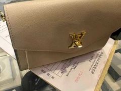 -聚云奢二手奢侈品黄金手表包包回收·中古店(三里屯总店)