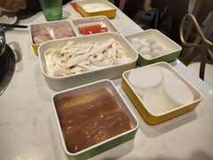 -蛙两只美蛙鱼头火锅(恒茂店)