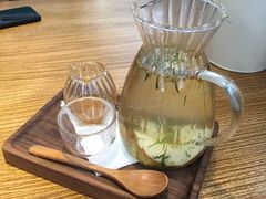 桂花雪梨饮-几静cafe(基湖店)