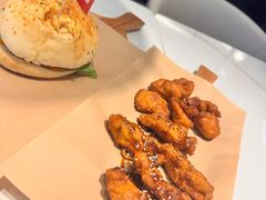 -必胜客(松雷店)