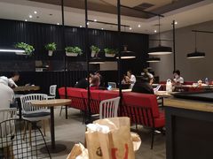 大堂-肯德基(中华路店)