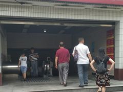 地铁入口-烈士陵园(地铁站)