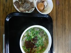 -陇上全荟兰州传统牛肉面(延吉路店)