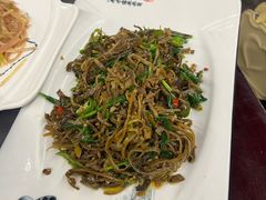 -蔼若春.传承三十年云南菜(金碧公园店)
