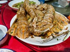 -三亚火车头万人海鲜广场