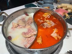 猪手鸳鸯锅-小街猪手(团结湖店)