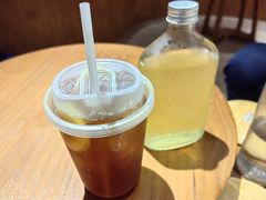 -有猫主题·治愈系猫咖(曾厝垵店)