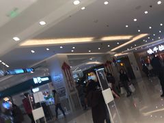 -优衣库(上海金桥国际商业广场店)