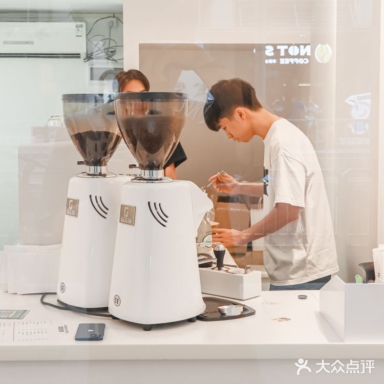 探店in佛山🏃‍♂️准时落班来饮咖啡啦喂