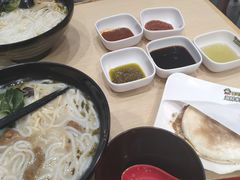 -灵芝妹子海鲜米线(凯德和平广场店)