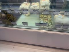 -白玉兰食品甜凤店(合生汇店)