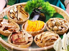 -菌之家·专业纯野生菌火锅·特色炒菌