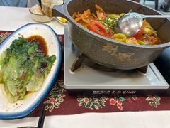 -刘姐啤酒鱼民族演艺餐厅(西街总店)