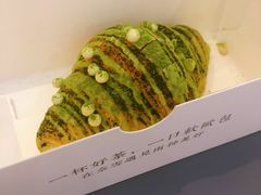 -奈雪的茶(亨特国际广场店)