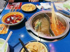 -马路边边火锅串串(观前街店)