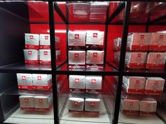 -文艺复兴百货(米兰大教堂广场店)