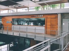 -ROAST coffee & eatery