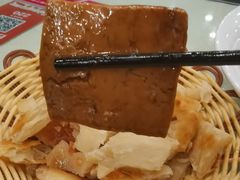 鱼头泡饼-东四民芳餐厅(世茂工三店)