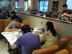 大堂-万和源炝锅城·活鱼现炝(文艺北路店)
