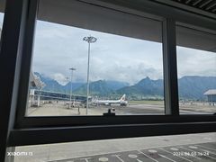 -张家界荷花国际机场