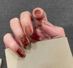 -悦指间美甲美睫