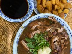 卤煮火烧-门框胡同百年卤煮(新街口店)