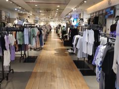 -三福时尚(三峡广场华夏银座店)