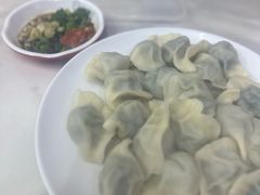 -孖妹上肉饺子馆