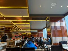 -大中华希尔顿酒店-念自助餐·嗨啤·小龙虾