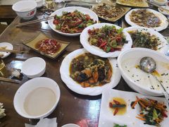 -萨宁音登锡伯风味餐厅(一楼店)
