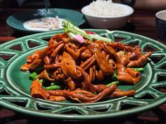-粤·向群饭店(麓景路店)