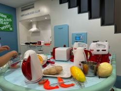 -MINI MARS KIDS CLUB亲子家庭中心(长宁天山店)