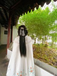 -一揽芳华汉服旗袍体验馆(拙政园店)
