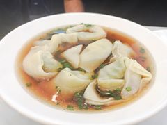 野荠菜鲜肉馄饨-南小馆(迪士尼小镇店)